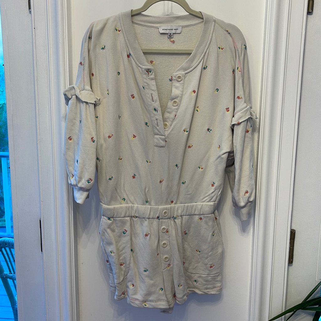 Embroidered Something Navy Romper Size M